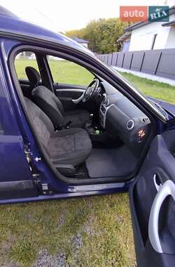 Универсал Dacia Logan MCV 2010 в 