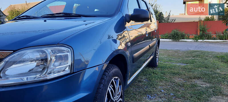 Універсал Dacia Logan MCV 2011 в Немирові