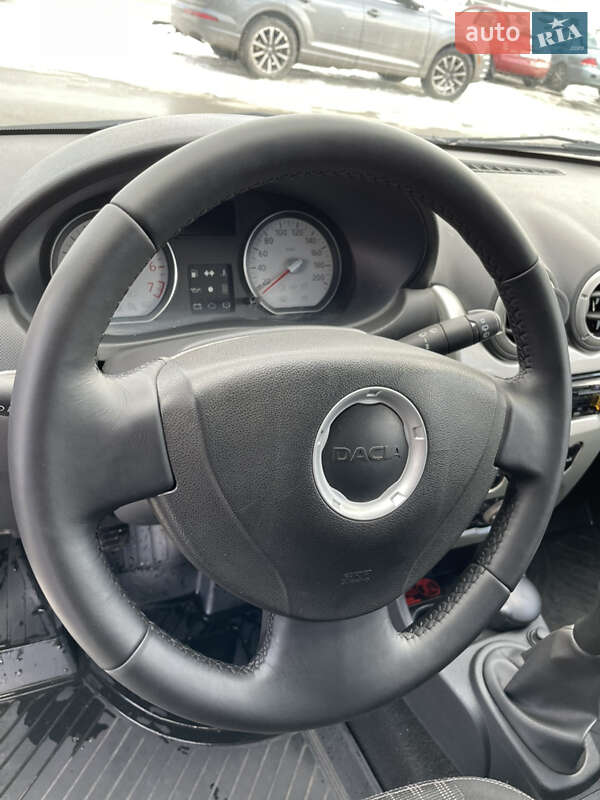 Универсал Dacia Logan MCV 2011 в Киеве фото 4 Универсал Dacia Logan MCV 2011 в Киеве