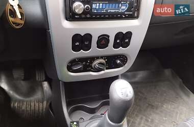 Универсал Dacia Logan MCV 2009 в 
