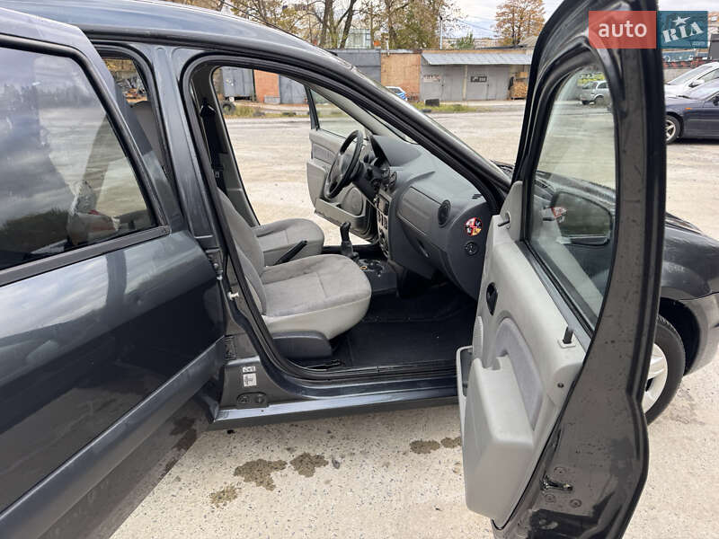 Универсал Dacia Logan MCV 2008 в Ровно фото 18 Универсал Dacia Logan MCV 2008 в Ровно