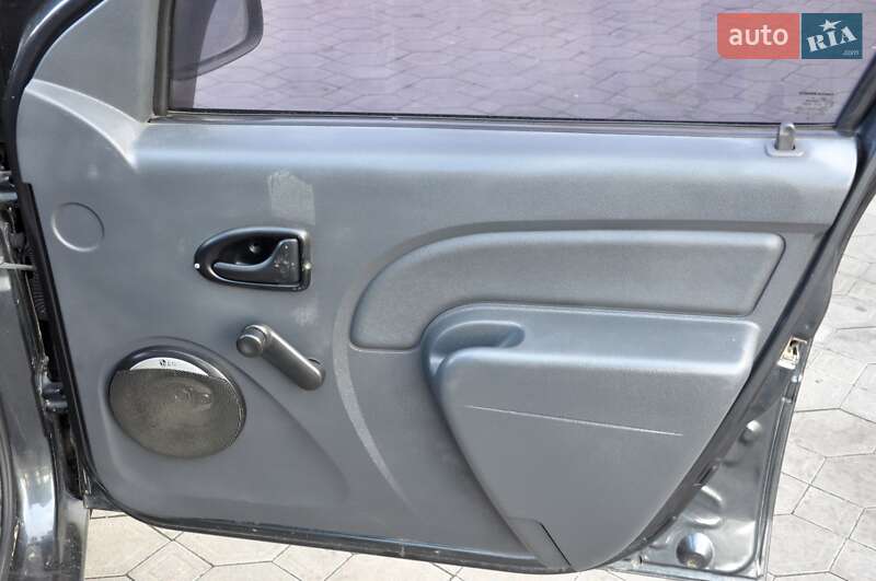 Универсал Dacia Logan MCV 2008 в Львове фото 18 Универсал Dacia Logan MCV 2008 в Львове