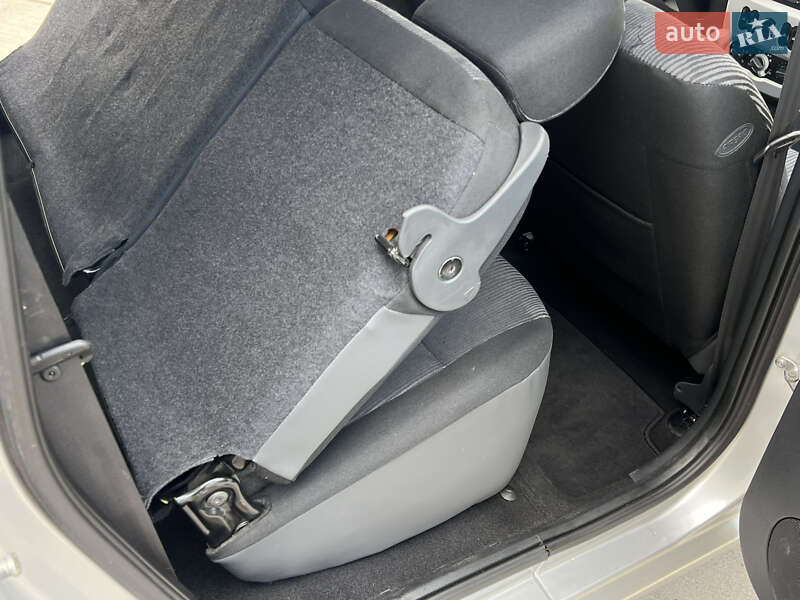 Універсал Dacia Logan MCV 2009 в Луцьку