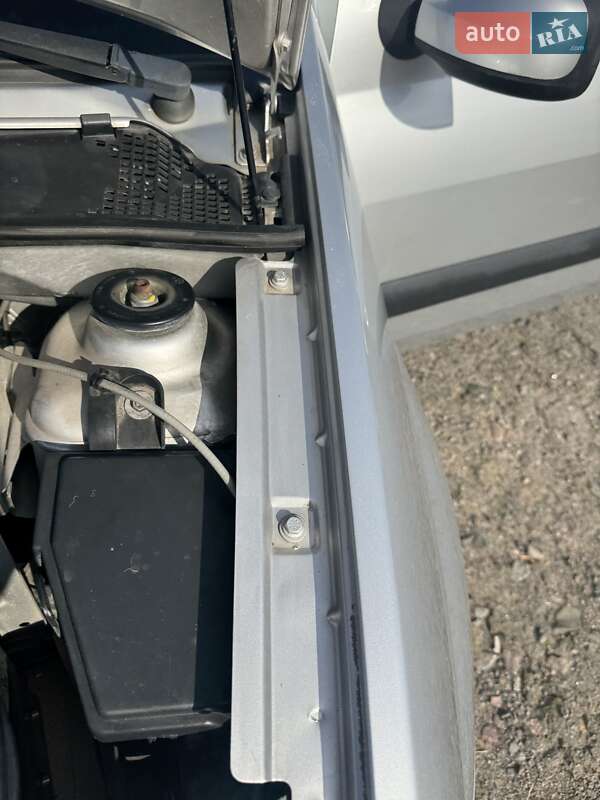 Универсал Dacia Logan MCV 2012 в Ровно фото 22 Универсал Dacia Logan MCV 2012 в Ровно