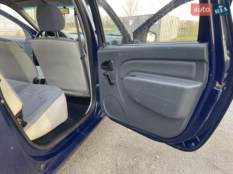 Універсал Dacia Logan MCV 2012 в Києві