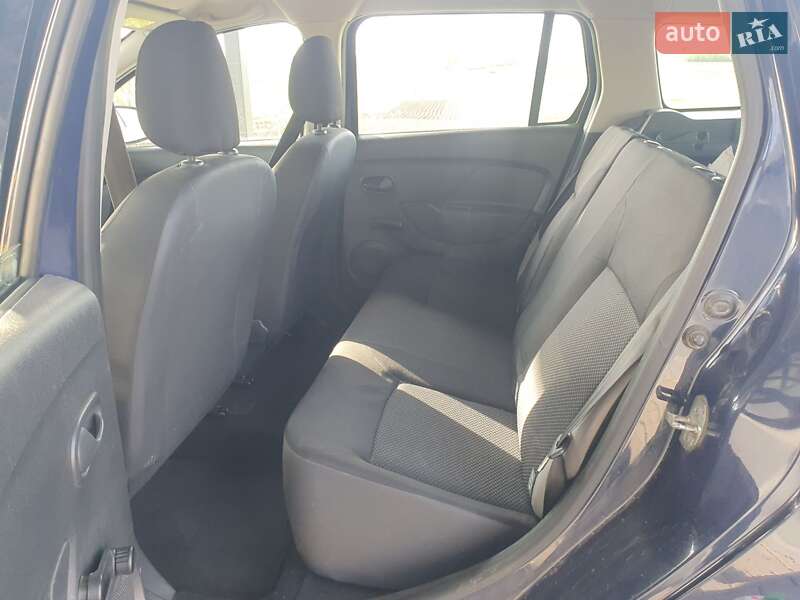 Универсал Dacia Logan MCV 2013 в Луцке фото 11 Универсал Dacia Logan MCV 2013 в Луцке