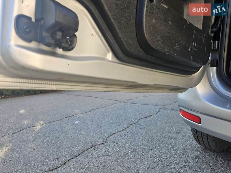 Универсал Dacia Logan MCV 2012 в Полтаве