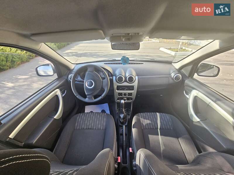 Универсал Dacia Logan MCV 2012 в Полтаве