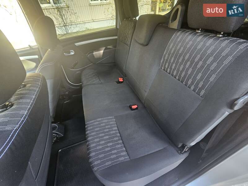 Универсал Dacia Logan MCV 2012 в Полтаве