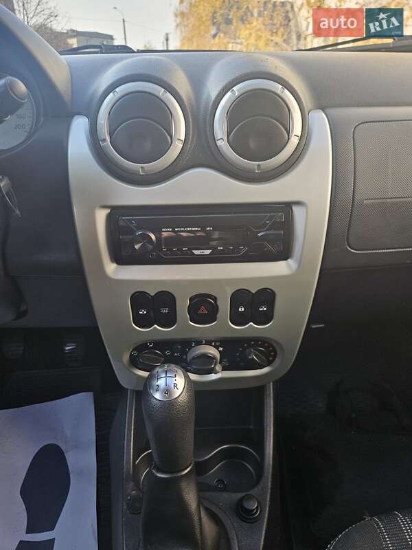 Универсал Dacia Logan MCV 2012 в Полтаве