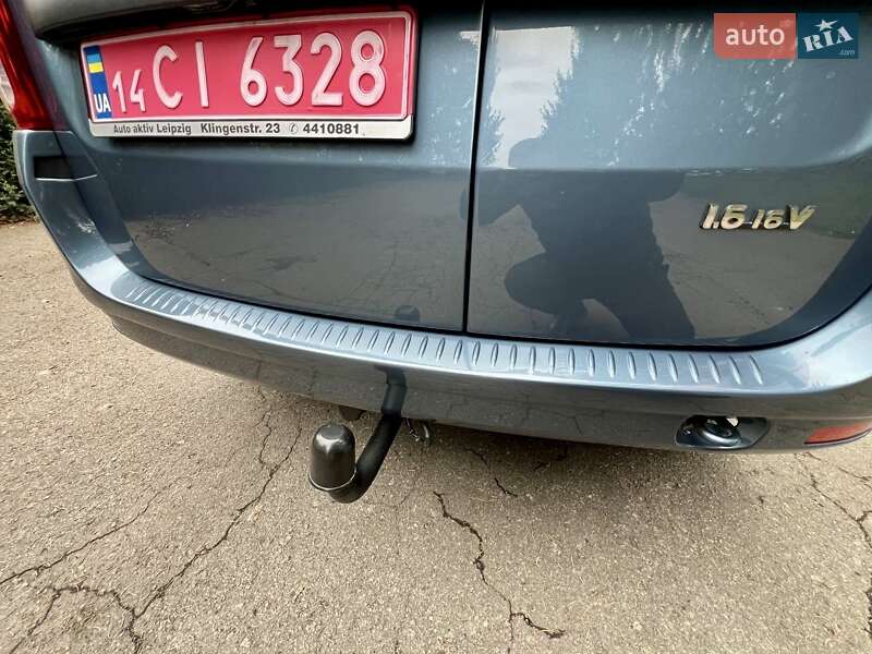 Універсал Dacia Logan MCV 2010 в Умані