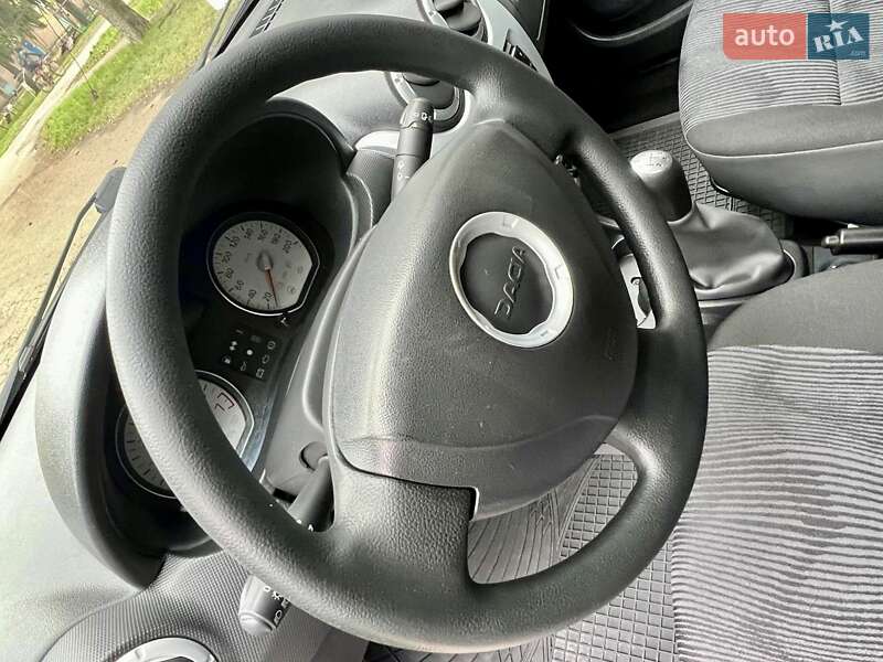 Універсал Dacia Logan MCV 2010 в Умані