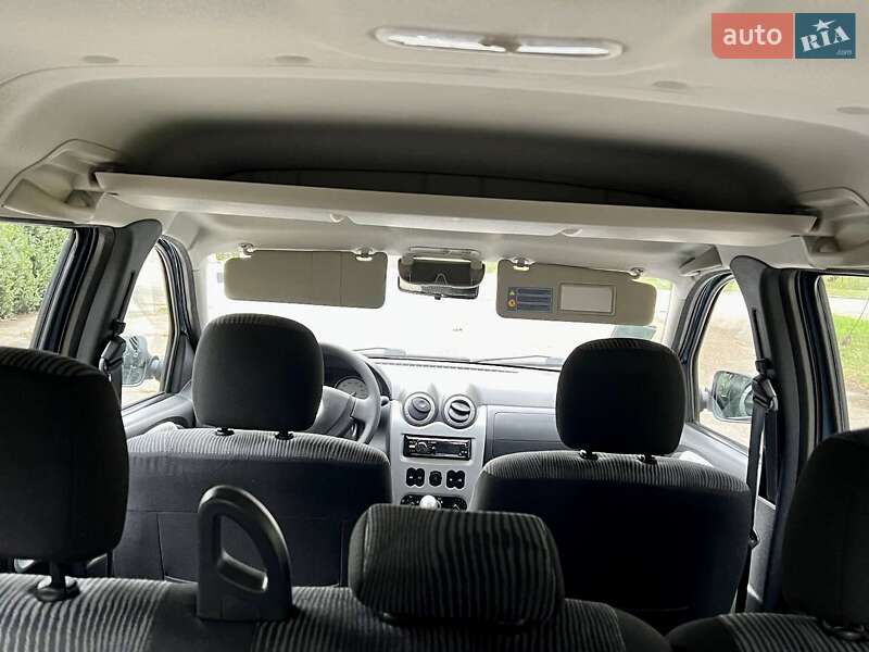 Універсал Dacia Logan MCV 2010 в Умані