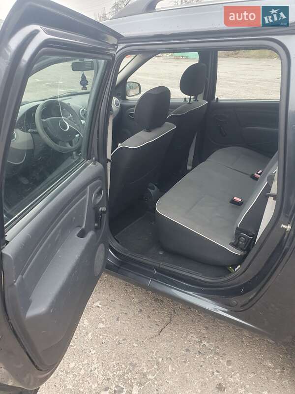 Универсал Dacia Logan MCV 2012 в Ровно