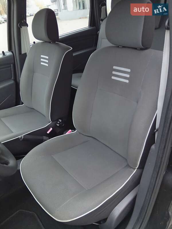 Універсал Dacia Logan MCV 2012 в Полтаві фото 17 Універсал Dacia Logan MCV 2012 в Полтаві