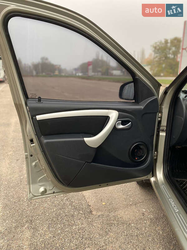 Універсал Dacia Logan MCV 2012 в Кропивницькому