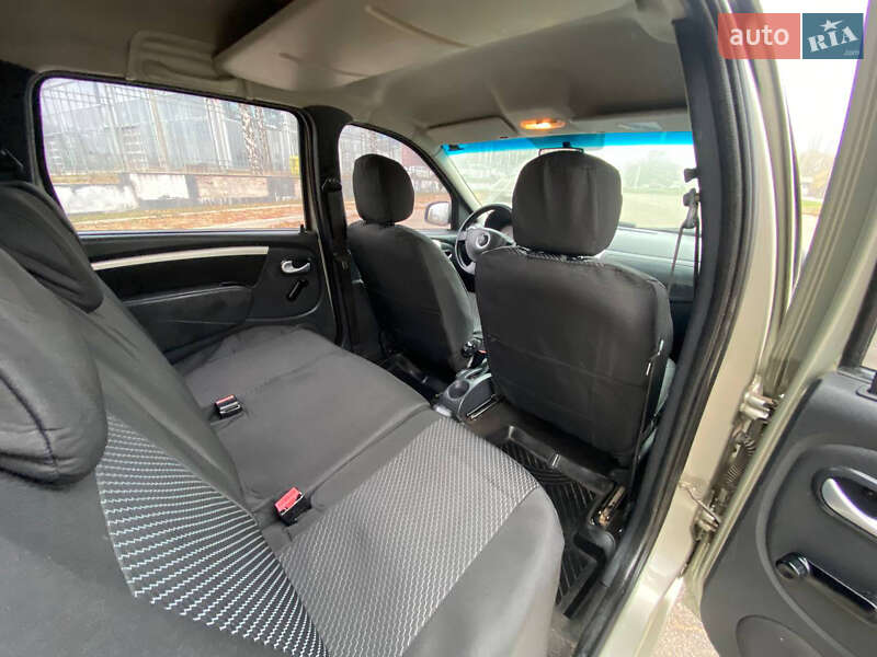 Універсал Dacia Logan MCV 2012 в Кропивницькому