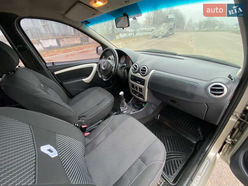 Універсал Dacia Logan MCV 2012 в Кропивницькому