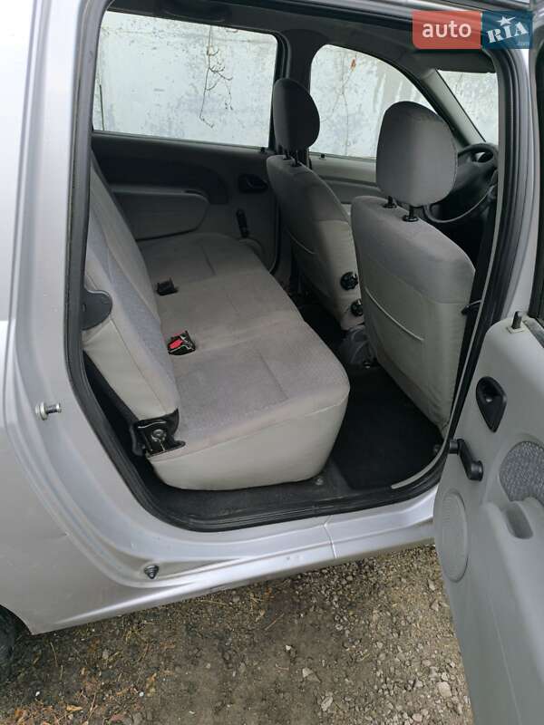 Універсал Dacia Logan MCV 2008 в Києві фото 17 Універсал Dacia Logan MCV 2008 в Києві