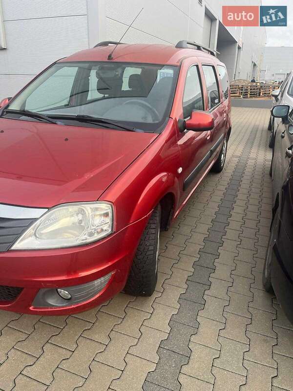 Універсал Dacia Logan MCV 2010 в Краматорську