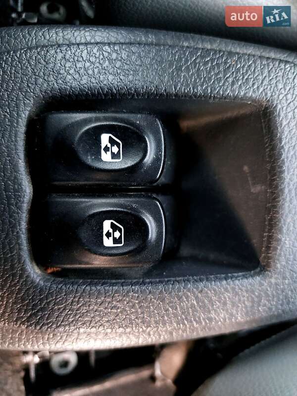 Універсал Dacia Logan MCV 2008 в Чернівцях