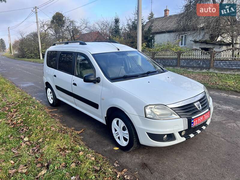 Универсал Dacia Logan MCV 2010 в Луцке