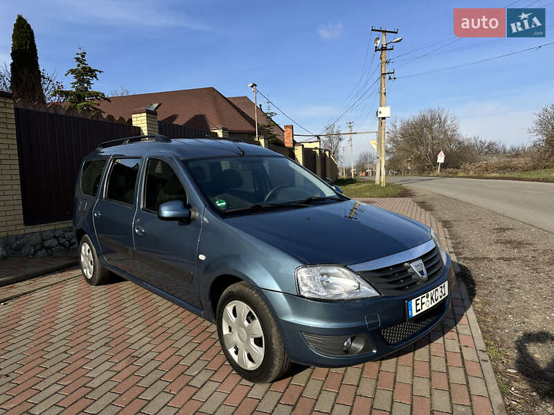 Универсал Dacia Logan MCV 2010 в Ромнах