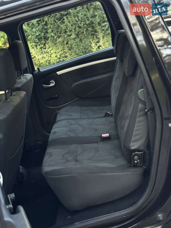 Универсал Dacia Logan MCV 2011 в Умани фото 15 Универсал Dacia Logan MCV 2011 в Умани