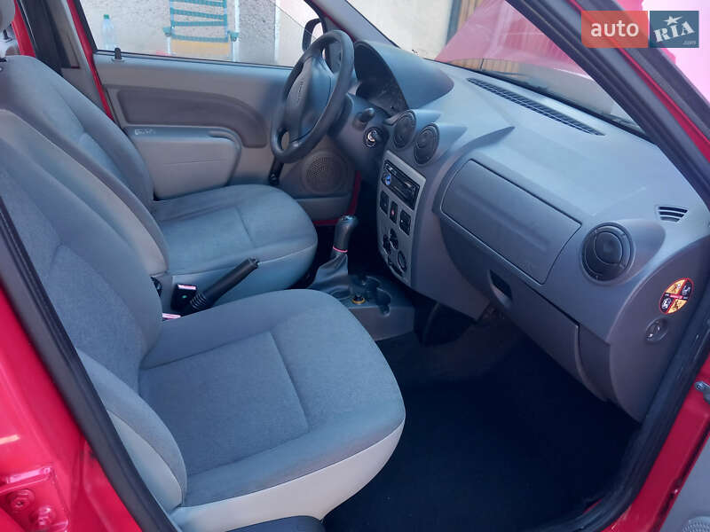 Универсал Dacia Logan MCV 2009 в Тернополе