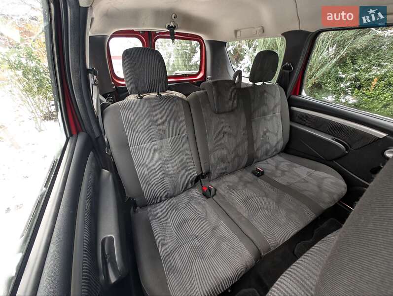 Універсал Dacia Logan MCV 2011 в Рівному