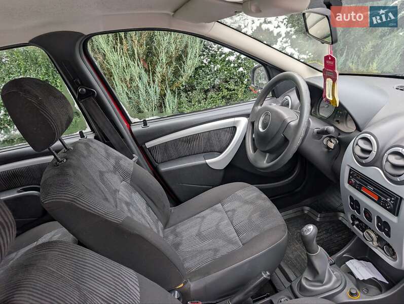 Універсал Dacia Logan MCV 2011 в Рівному