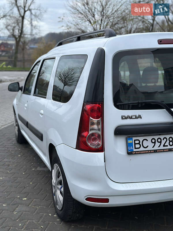 Універсал Dacia Logan MCV 2009 в Умані