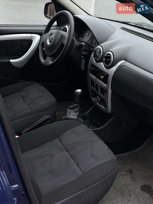 Універсал Dacia Logan MCV 2008 в Ромнах фото 28 Універсал Dacia Logan MCV 2008 в Ромнах