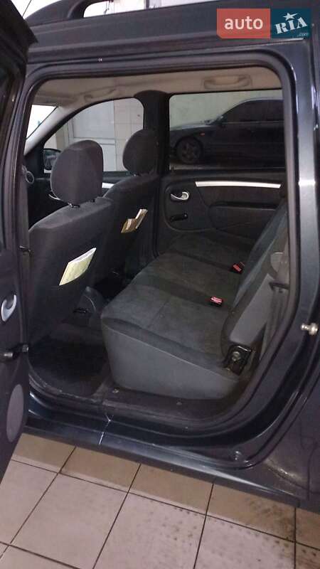 Універсал Dacia Logan MCV 2009 в Умані