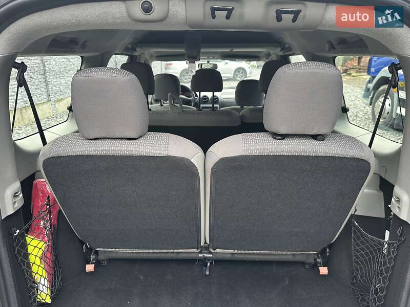 Універсал Dacia Logan MCV 2008 в Рівному