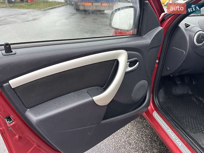 Универсал Dacia Logan MCV 2012 в Виннице фото 31 Универсал Dacia Logan MCV 2012 в Виннице