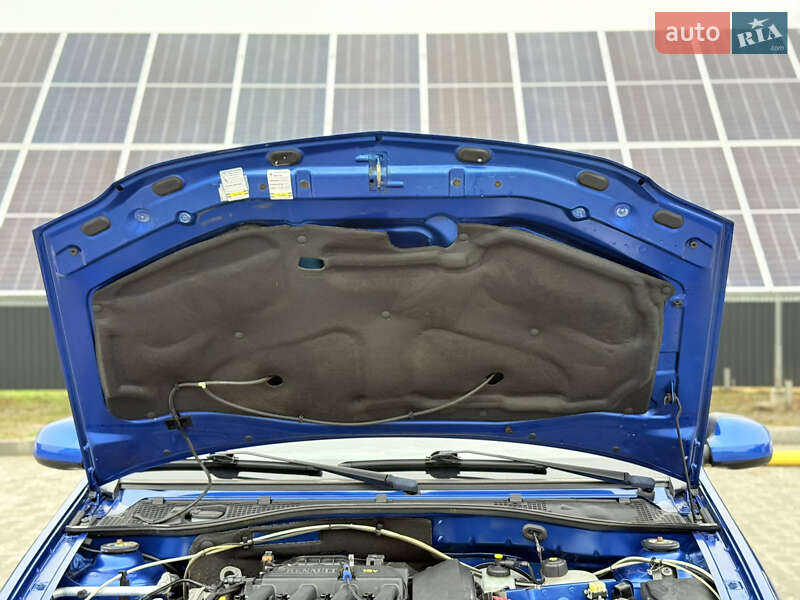 Універсал Dacia Logan MCV 2010 в Володимирі