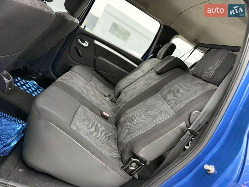 Універсал Dacia Logan MCV 2010 в Володимирі