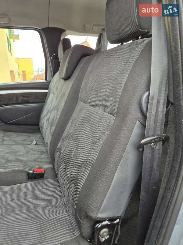 Універсал Dacia Logan MCV 2010 в Стрию