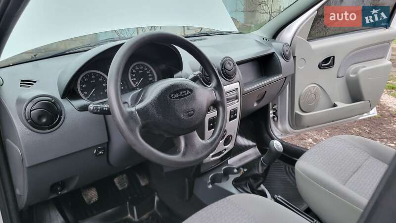 Універсал Dacia Logan MCV 2009 в Жовтих Водах фото 17 Універсал Dacia Logan MCV 2009 в Жовтих Водах