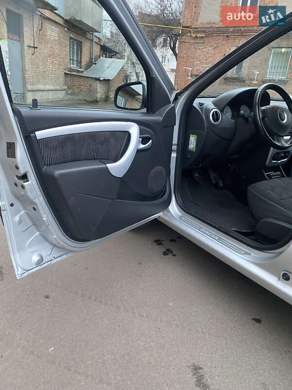 Универсал Dacia Logan MCV 2009 в Ромнах фото 14 Универсал Dacia Logan MCV 2009 в Ромнах