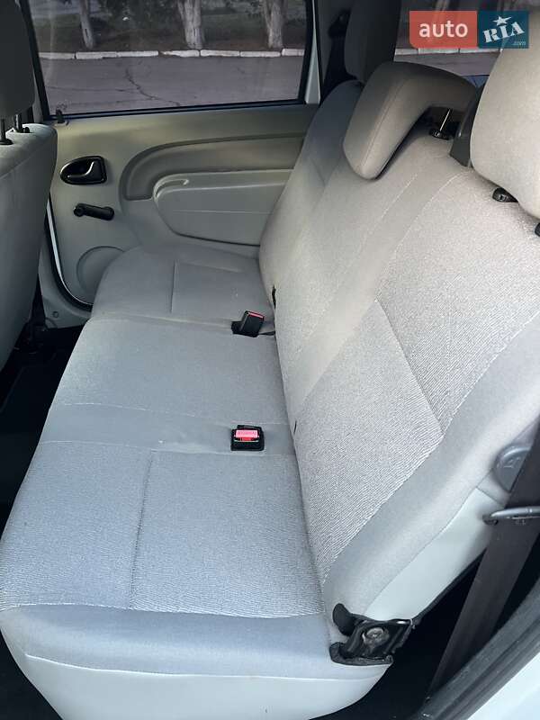 Универсал Dacia Logan MCV 2009 в Нежине фото 38 Универсал Dacia Logan MCV 2009 в Нежине