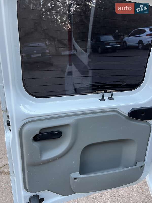 Универсал Dacia Logan MCV 2009 в Нежине фото 48 Универсал Dacia Logan MCV 2009 в Нежине