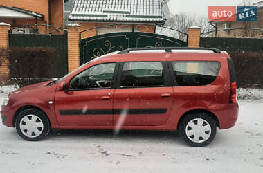 Универсал Dacia Logan MCV 2011 в Чернигове