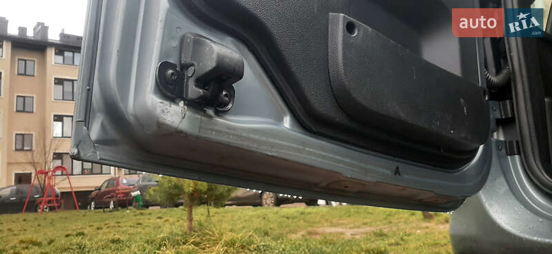 Универсал Dacia Logan MCV 2010 в Чернигове фото 23 Универсал Dacia Logan MCV 2010 в Чернигове