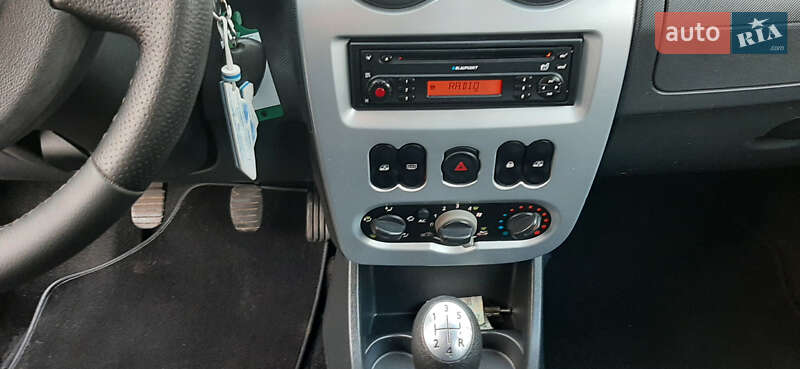 Универсал Dacia Logan MCV 2010 в Чернигове фото 39 Универсал Dacia Logan MCV 2010 в Чернигове