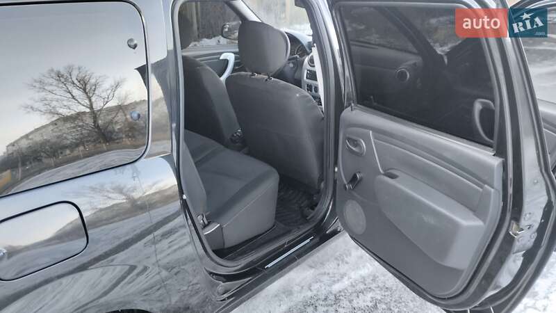 Універсал Dacia Logan MCV 2012 в Запоріжжі