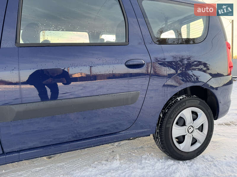 Универсал Dacia Logan MCV 2009 в Житомире