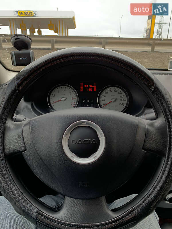 Универсал Dacia Logan MCV 2009 в Киеве