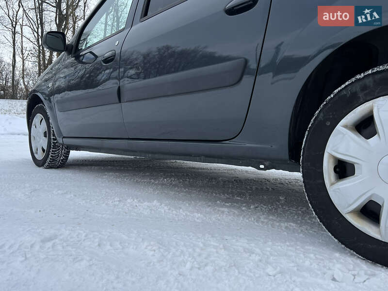 Универсал Dacia Logan MCV 2010 в Луцке